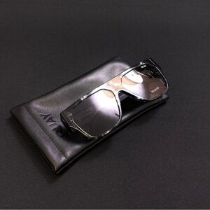 QUAY Go Off Polarized Flat Top Square Shield Sunglasses — Tortoise Acetate Frame